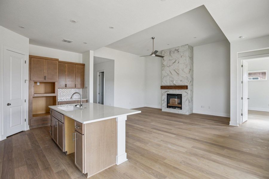 Furnished interior view inside a new home in Persimmon, Buda (Image 5).