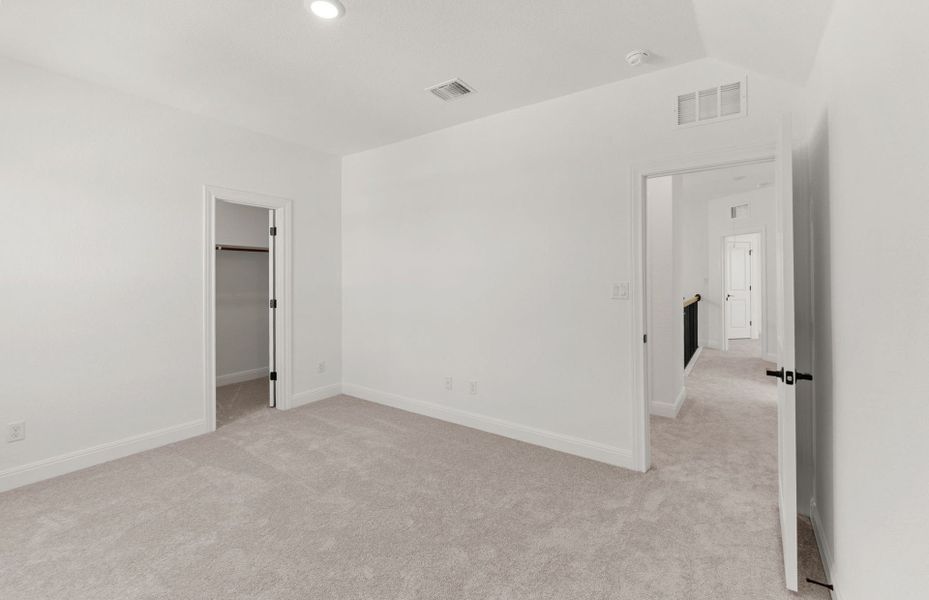 Spacious, unfurnished interior of a new home in West Cypress Hills, Spicewood (Image 32).