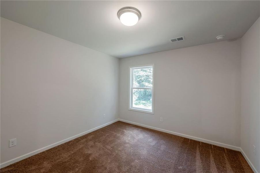 Spacious, unfurnished interior of a new home in , Calhoun (Image 14).