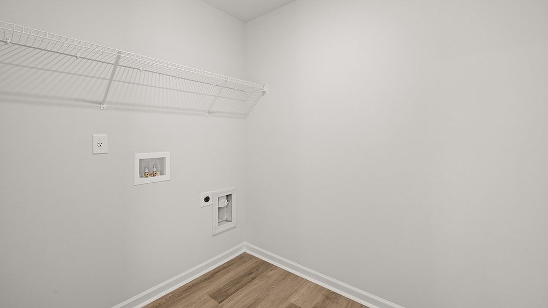 Spacious, unfurnished interior of a new home in Carlton, Douglasville (Image 29).