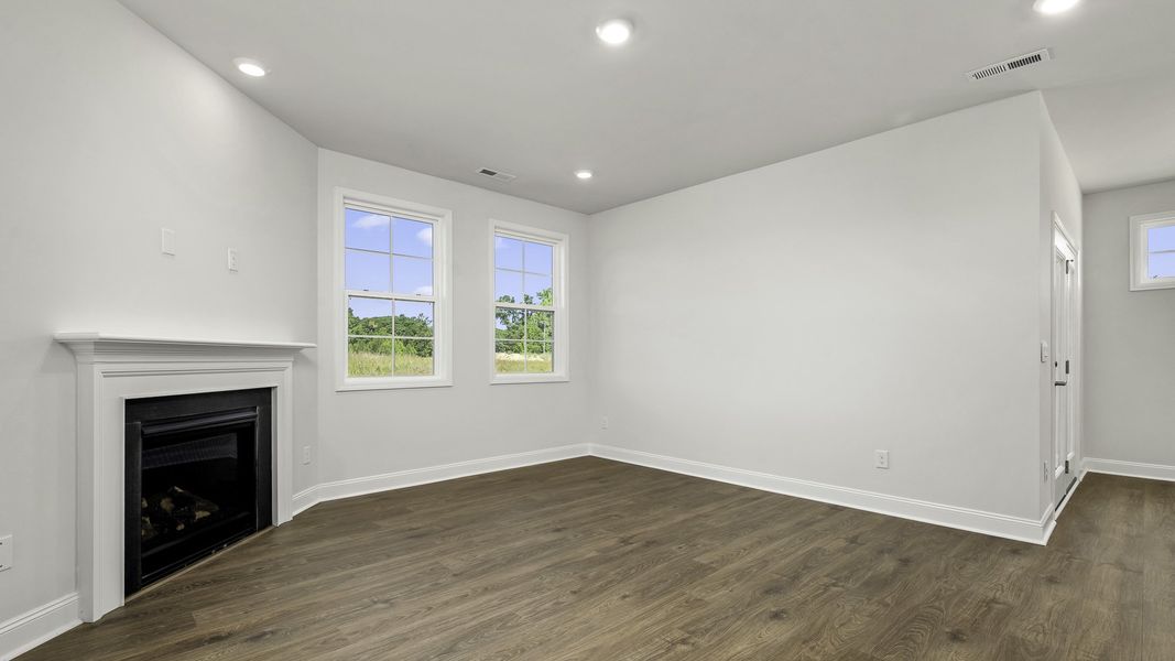 Spacious, unfurnished interior of a new home in The Villas at Kinsley, Jamestown (Image 16).