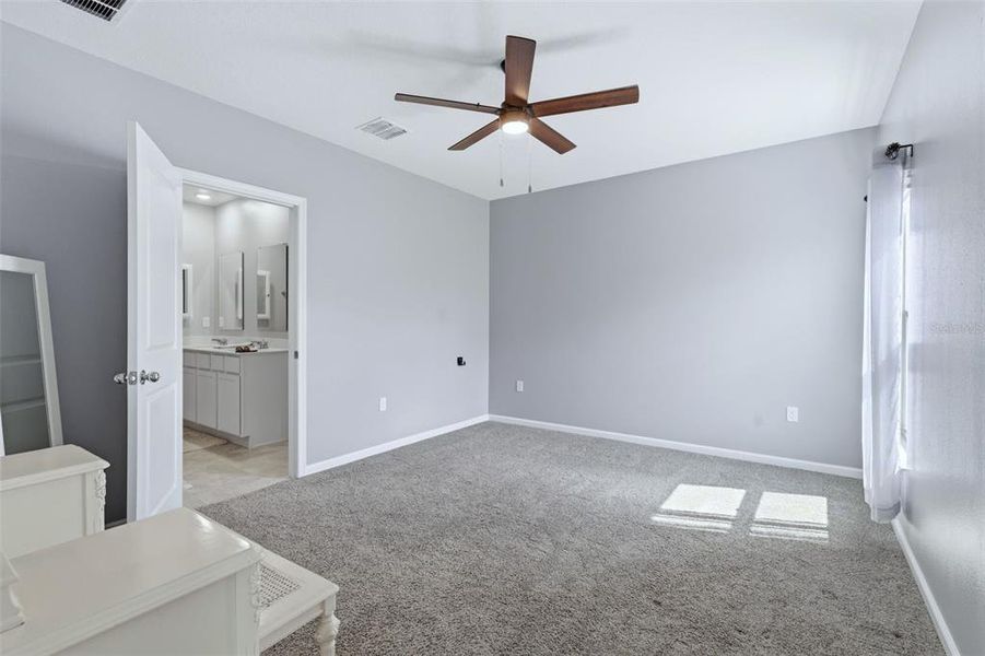 Spacious, unfurnished interior of a new home in Vineland Reserve, Osteen (Image 20).