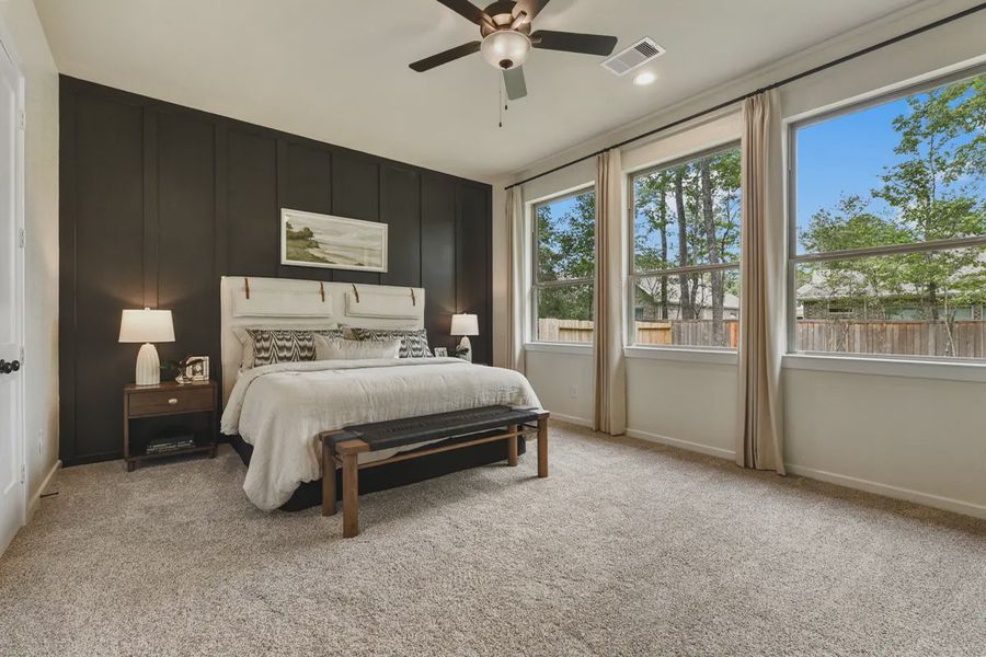 Furnished interior view inside a new home in The Woodlands Hills, Willis (Image 10).