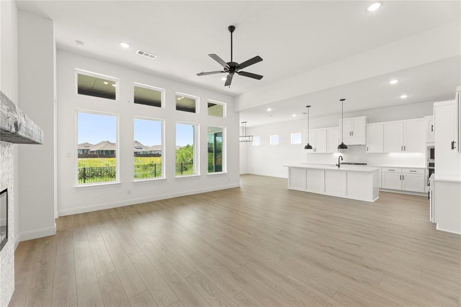 11. 1052 Bingham - Family 11. 1052 Bingham - Family