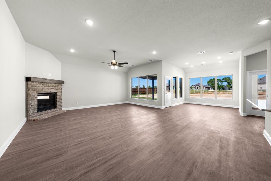 Spacious, unfurnished interior of a new home in Lakeview Estates, Canton (Image 20).