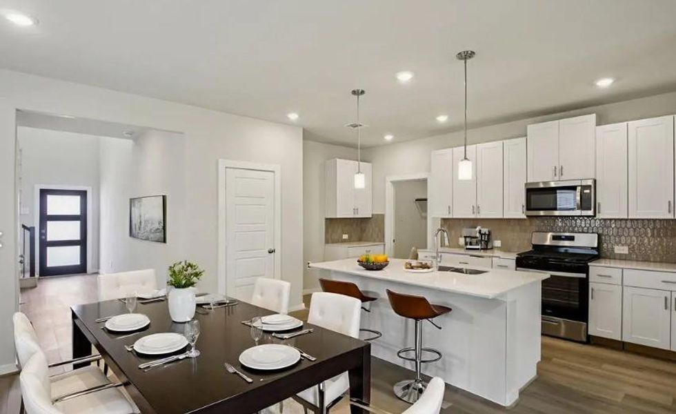 Photo is not of the actual home, but is an inspirational photo of builder’s model home and may depict options, furnishings, and/or decorator features that are not included Photo is not of the actual home, but is an inspirational photo of builder’s model home and may depict options, furnishings, and/or decorator features that are not included