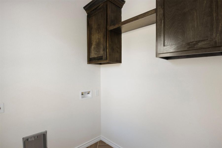 Spacious, unfurnished interior of a new home in , Hearne (Image 20).