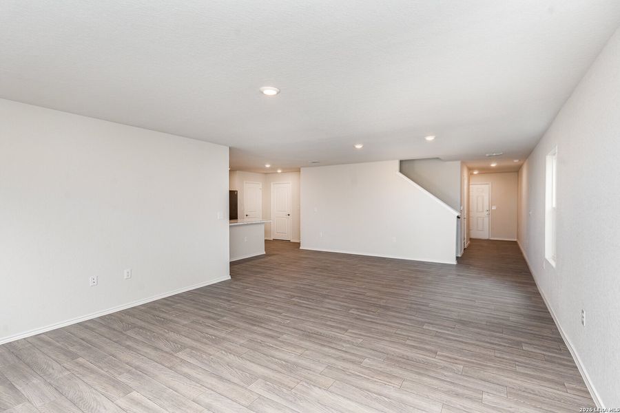 Spacious, unfurnished interior of a new home in Mission Del Lago, San Antonio (Image 26). Spacious, unfurnished interior of a new home in Mission Del Lago, San Antonio (Image 26).