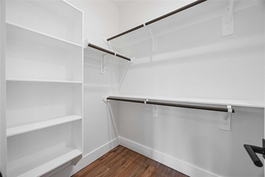 Spacious, unfurnished interior of a new home in , Houston (Image 11).