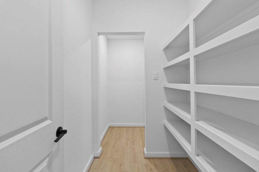 Spacious, unfurnished interior of a new home in Lake Conroe Cove, Willis (Image 22). Spacious, unfurnished interior of a new home in Lake Conroe Cove, Willis (Image 22).