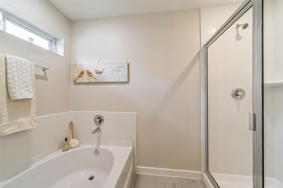 Photos are sample images from a previously built home with the same floor plan. Finishes and fixtures in the current home have been upgraded and may vary. Photos are sample images from a previously built home with the same floor plan. Finishes and fixtures in the current home have been upgraded and may vary.