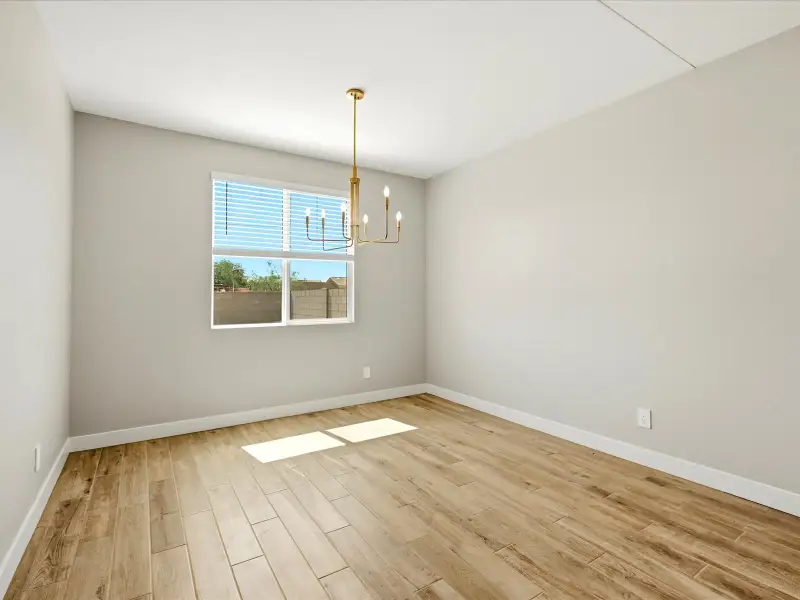 Spacious, unfurnished interior of a new home in Legacy Place, Glendale (Image 12).