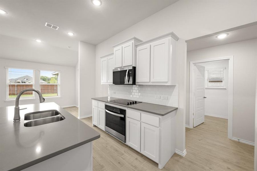 1188 Oak Spring- Kitchen-5