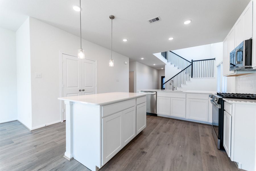 Furnished interior view inside a new home in Cielo, Conroe (Image 6).