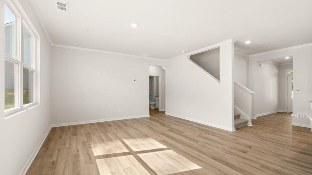 Spacious, unfurnished interior of a new home in Creekview, Atlanta (Image 16). Spacious, unfurnished interior of a new home in Creekview, Atlanta (Image 16).