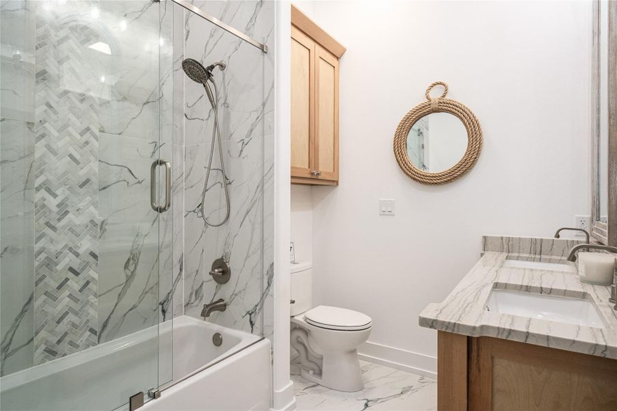 Furnished interior view inside a new home in , Bolivar Peninsula (Image 32).