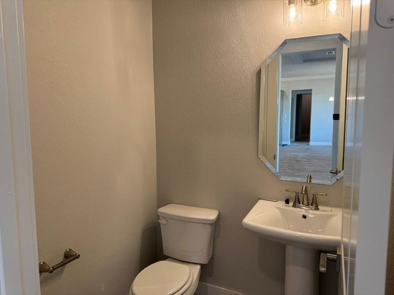 Furnished interior view inside a new home in Rocky Top, Krum (Image 4).