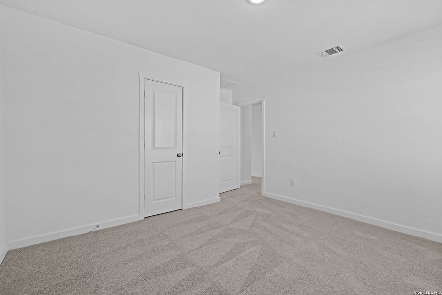 Spacious, unfurnished interior of a new home in , New Braunfels (Image 26).