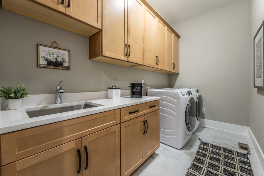 39. HHHunt Homes Crawford- First Floor Laundry