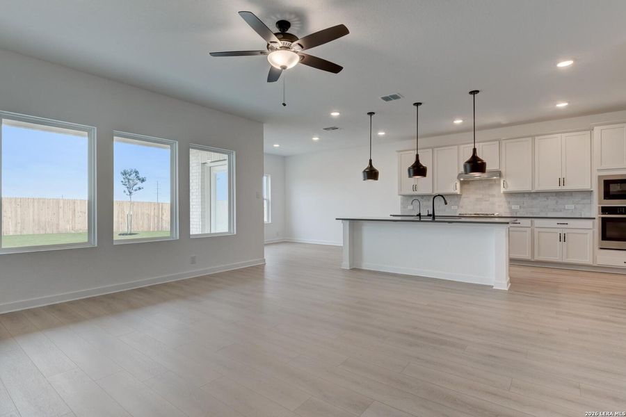 Spacious, unfurnished interior of a new home in Nopal Valley, San Antonio (Image 24). Spacious, unfurnished interior of a new home in Nopal Valley, San Antonio (Image 24).