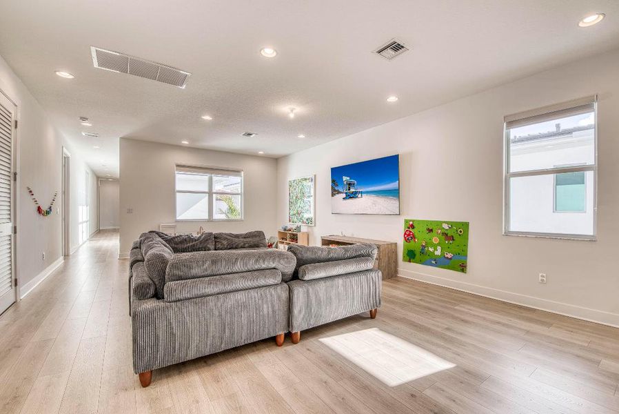 _IMG1242_HDR _IMG1242_HDR