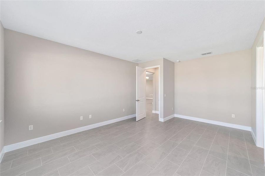 Spacious, unfurnished interior of a new home in On Top of the World Communities, Ocala (Image 35).