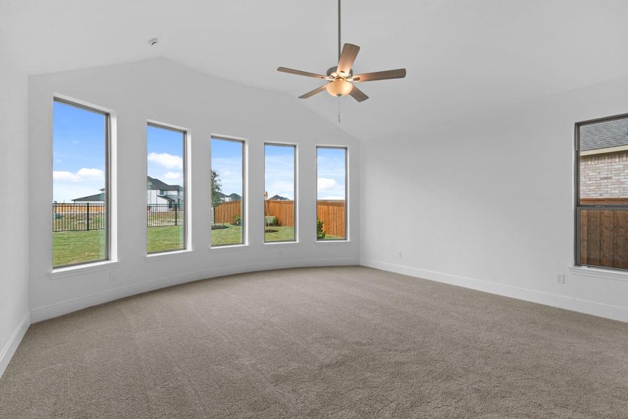 Spacious, unfurnished interior of a new home in Dunham Pointe 70', Cypress (Image 25).