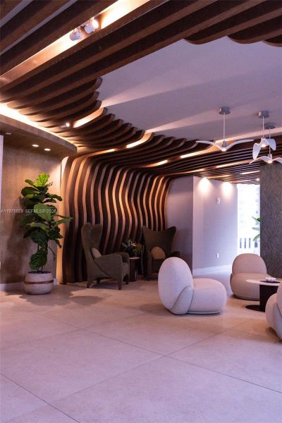 Community amenities in , Miami (Image 50).