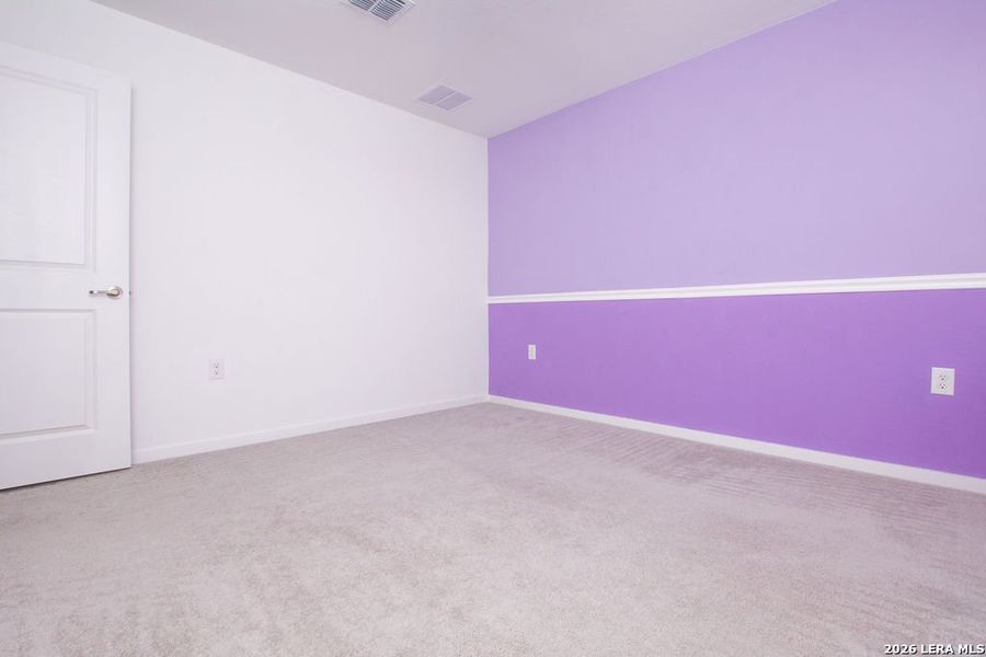 Spacious, unfurnished interior of a new home in Somerset Meadows, San Antonio (Image 19).