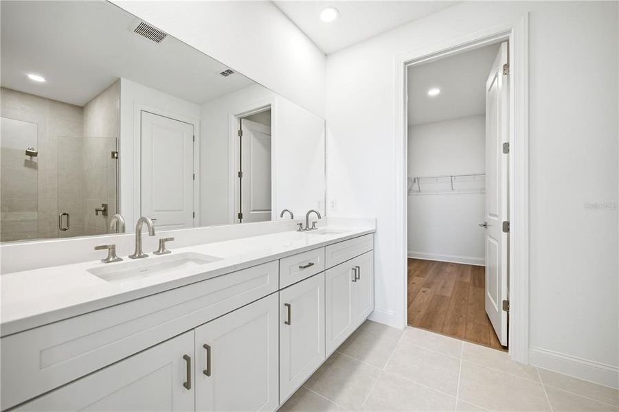 Furnished interior view inside a new home in , Apollo Beach (Image 8).