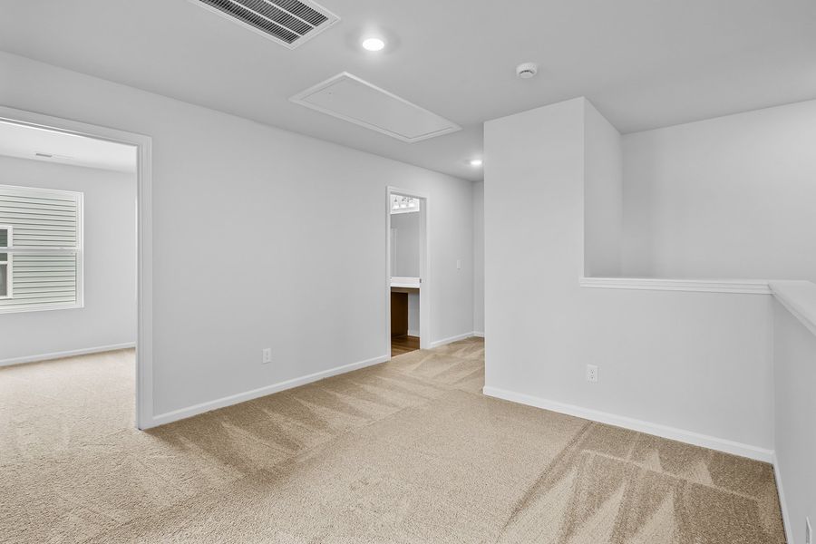 Spacious, unfurnished interior of a new home in Bell West, Kernersville (Image 30).