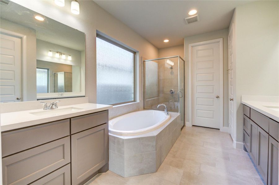 Furnished interior view inside a new home in , Katy (Image 43).