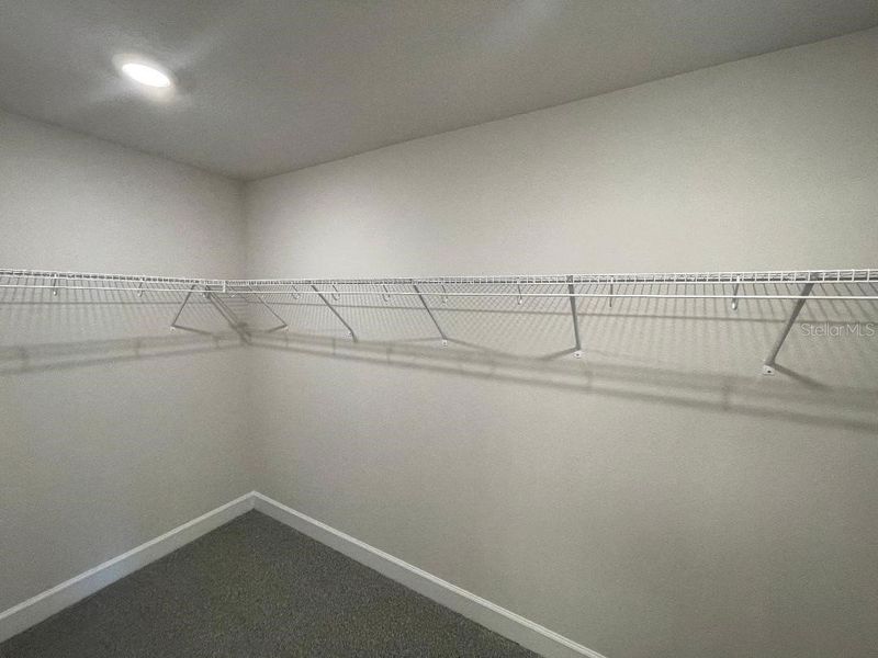 Spacious, unfurnished interior of a new home in Abbey Glen, Dade City (Image 18).
