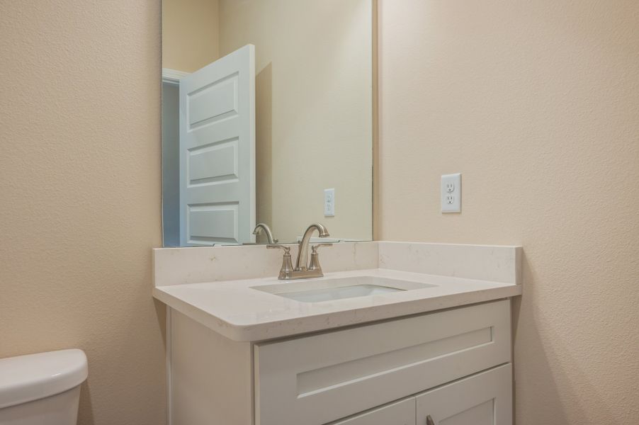 Representative furnished interior of a home built from the Jackson by CJL Homes in Oak Hollow, Crestview (Image 15).