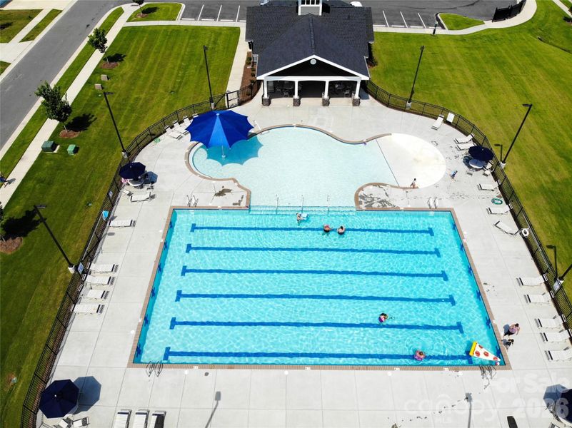 Community amenities in , Mooresville (Image 31).