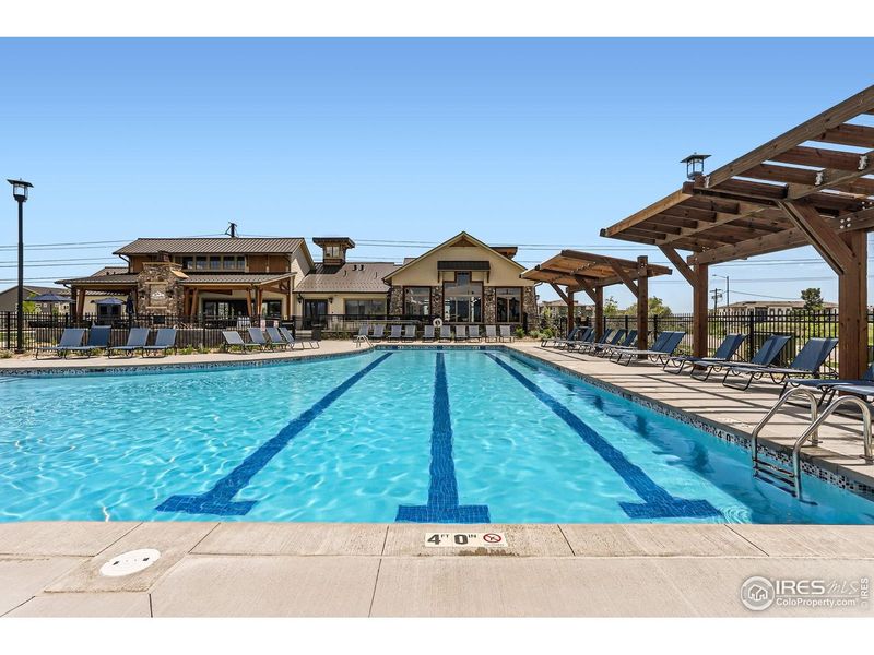 Community amenities in Mountain Brook, Longmont (Image 29).