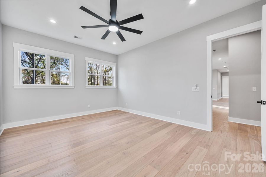 Spacious guest bedroom with private bathroom