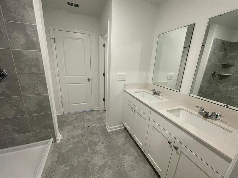 Furnished interior view inside a new home in Lawson Dunes, Haines City (Image 13).