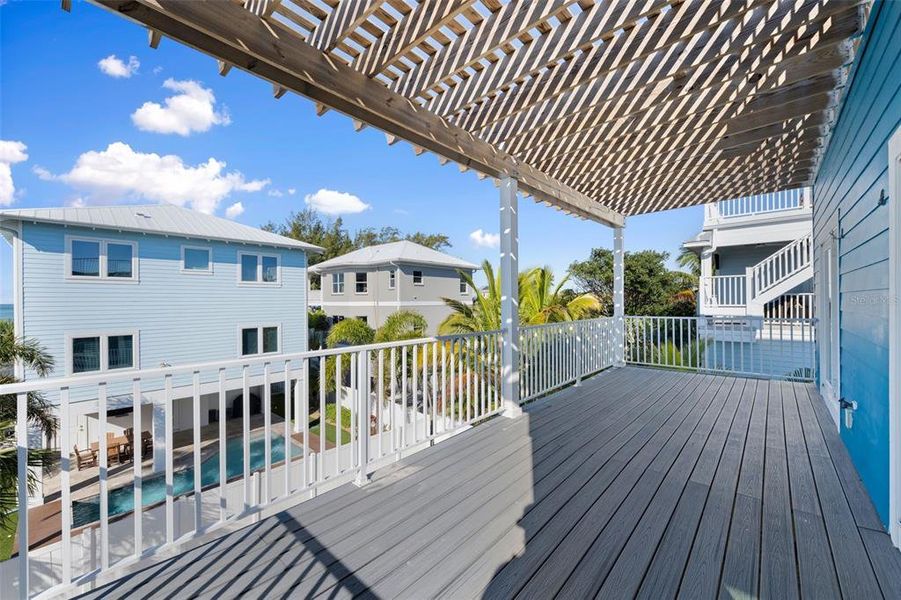 Exterior details and patio area of a home in , Bradenton Beach (Image 3).