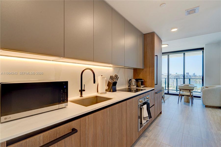 Furnished interior view inside a new home in , Miami Beach (Image 7).