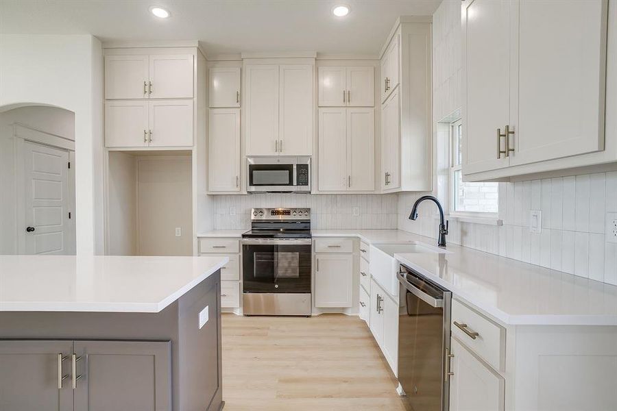 Furnished interior view inside a new home in , Millsap (Image 6). Furnished interior view inside a new home in , Millsap (Image 6).