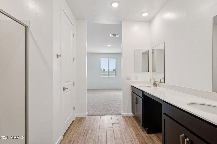 37-web-or-mls-W Brown St-S1909-037