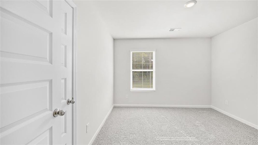 Spacious, unfurnished interior of a new home in Poplar Preserve, Newnan (Image 27). Spacious, unfurnished interior of a new home in Poplar Preserve, Newnan (Image 27).