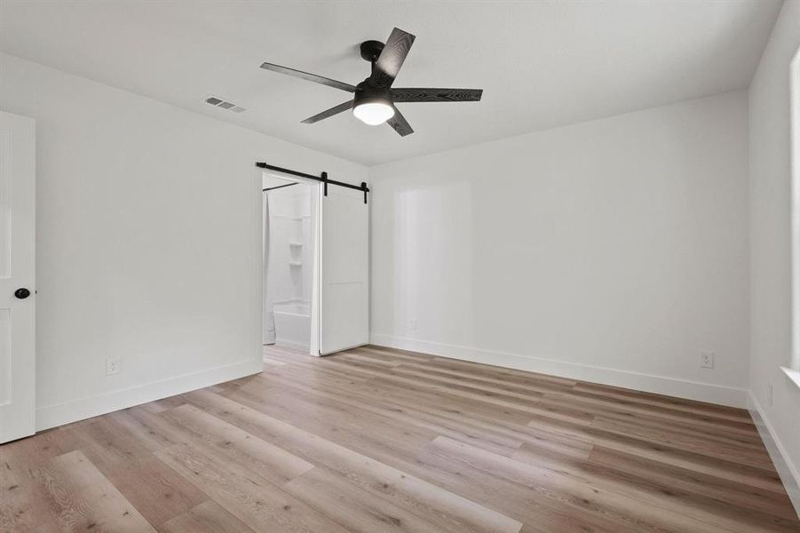 Spacious, unfurnished interior of a new home in , Wolfe City (Image 30). Spacious, unfurnished interior of a new home in , Wolfe City (Image 30).