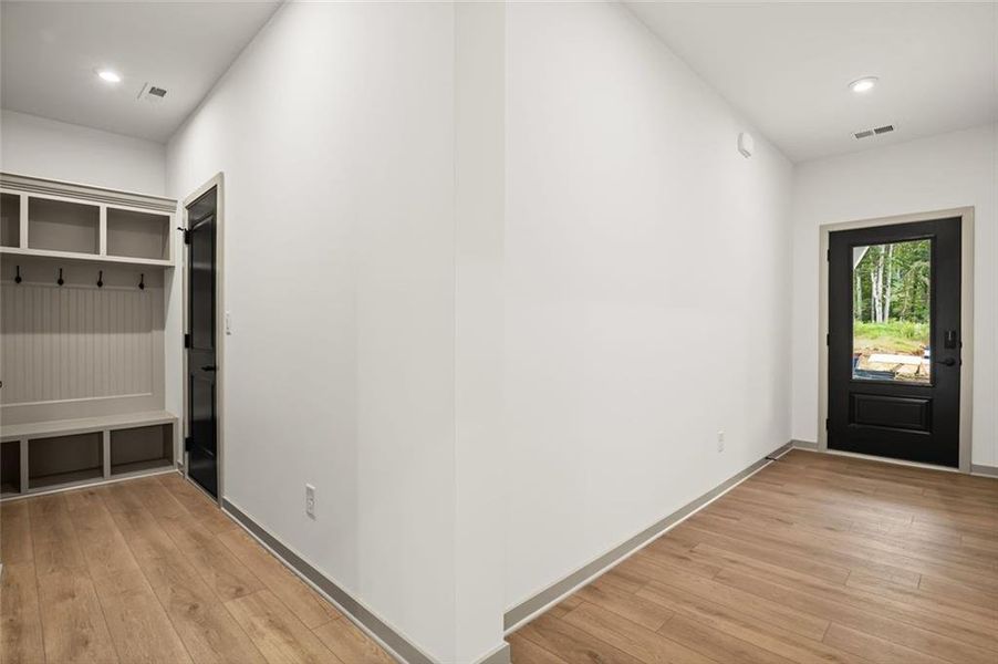 Spacious, unfurnished interior of a new home in Sage Woods, Dallas (Image 34).