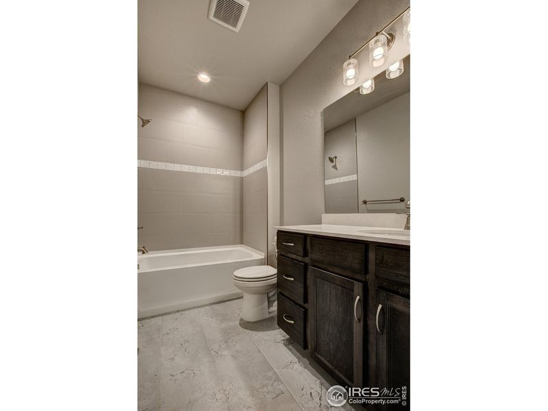 Furnished interior view inside a new home in Vernazza, Windsor (Image 9).