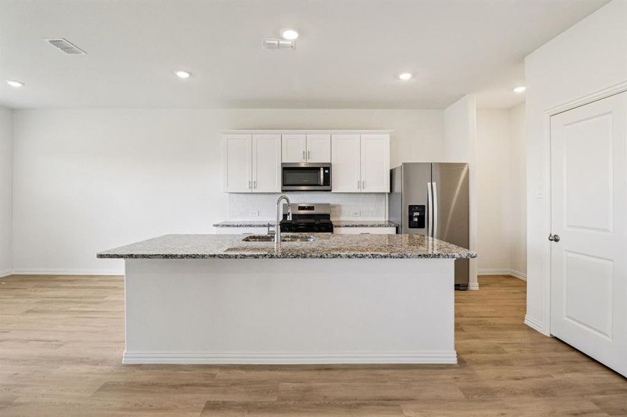 Furnished interior view inside a new home in River Ridge, Crandall (Image 8). Furnished interior view inside a new home in River Ridge, Crandall (Image 8).