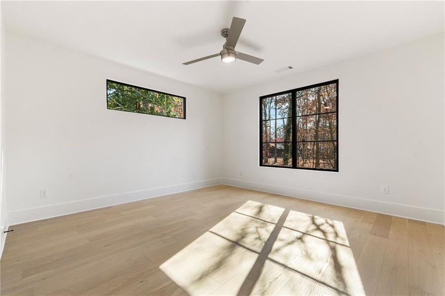 Spacious, unfurnished interior of a new home in , Alpharetta (Image 24).