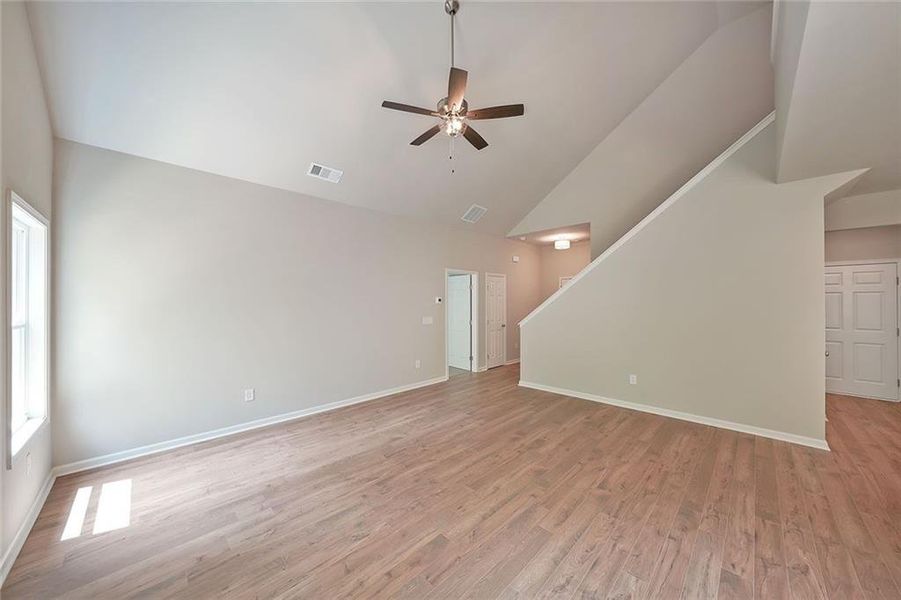 Spacious, unfurnished interior of a new home in , Dahlonega (Image 11).