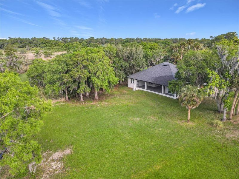 Exterior details and patio area of a home in , Enterprise (Image 4).